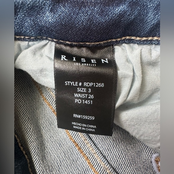 NWT Risen Distressed Straight Leg Jean - Women’s Size 26/3 - Picture 12 of 13